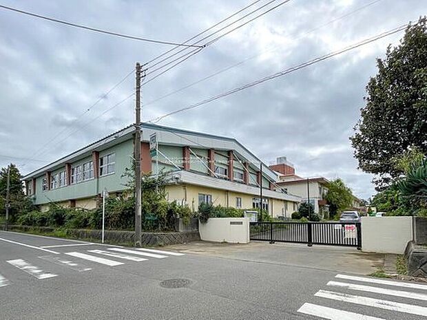 八千代市立勝田台南小学校（約120m）