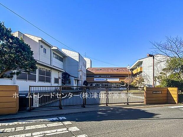 佐倉市立臼井西中学校（約720m）