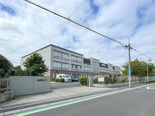 八千代市立八千代中学校(約650m)