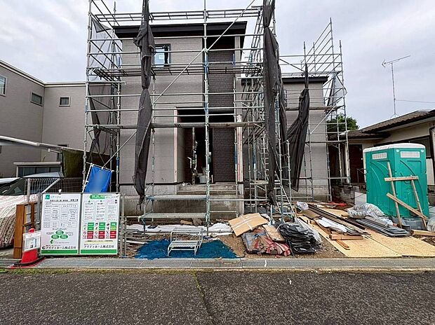 【現地外観写真】美しい緑と良好な住環境が守られてきたこの街に、新築戸建てが誕生予定。穏やかな空気の流れる落ち着いた住環境です。ぜひ、現地へ足をお運びいただき実際の環境・陽当たりをご確認下さいませ♪