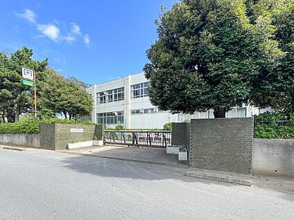 八千代市立八千代台小学校 1700m(徒歩22分)