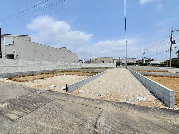 着々と工事が進行中。完成後は明るく開放的な住空間が誕生予定です。今なら完成までの様子もご覧いただけます。