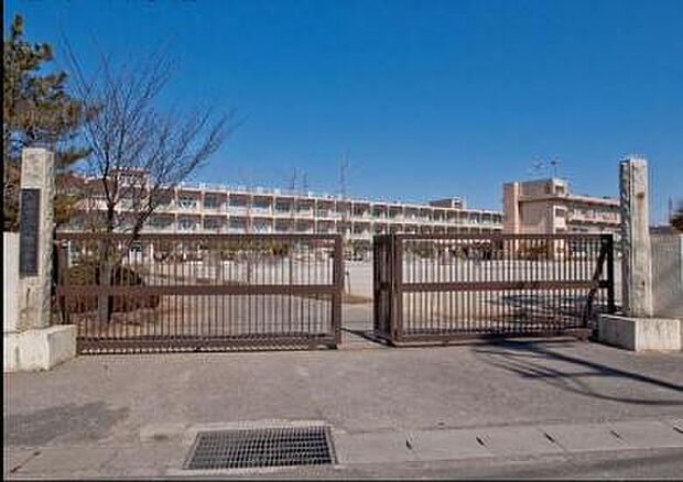 八潮市立八幡小学校