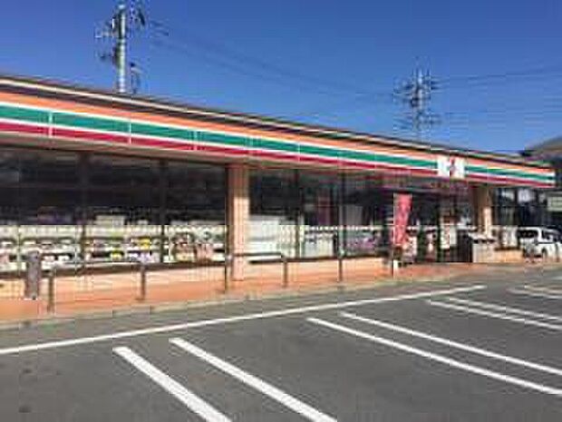 セブン-イレブン三郷東町店(約121m)