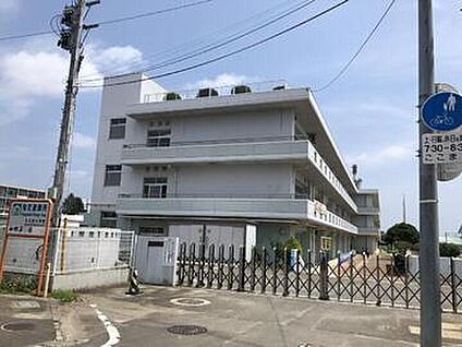 七北田小学校 1300ｍ～1400ｍ(徒歩17分～18分)