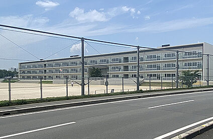 合志市立楓の森小学校 約1600ｍ