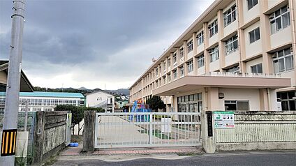 鹿児島市立和田小学校 350ｍ(徒歩5分)