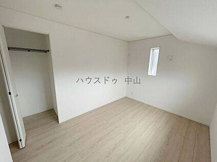  ＼暮らしにフィットする2階洋室／