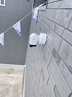 屋外防犯カメラ