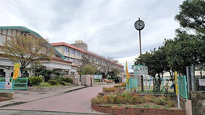 鹿児島市立谷山小学校 324ｍ(徒歩5分)