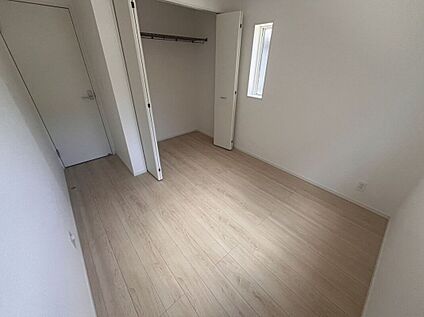 \多用途に使える洋室/