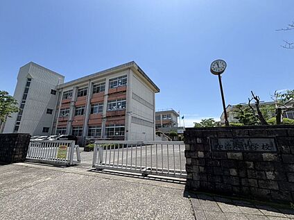 加治木中学校 1560ｍ(徒歩20分)