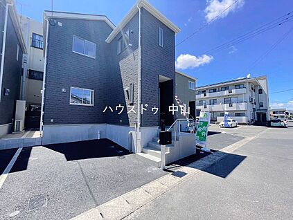 ＼堂々とした佇まいの新築戸建／