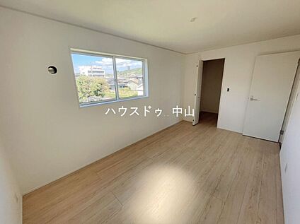 ＼心安らぐ主寝室／