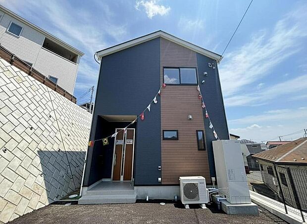 飯田グループホールディングス唯一の販売専門会社のホームトレードセンターの社員が直接、当物件をご案内いたします。見学希望、資料請求等、お気軽にお問い合わせくださいませ！