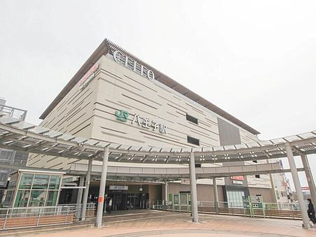 ＪＲ八高線「八王子」駅までバスで29分「新川口」バス停まで徒歩5分◎駅ビルもあり、通勤帰りのお買い物にも便利な駅です☆