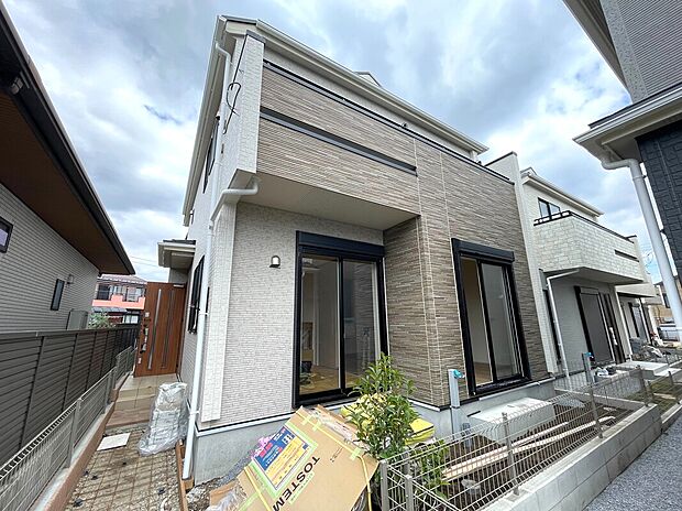 1号棟 資料送付・ご見学即対応!建物完成しておりますので、室内ご内覧いただけます♪ご不明点等、スタッフがしっかりと説明させていただきますので、安心して現地をご覧ください♪