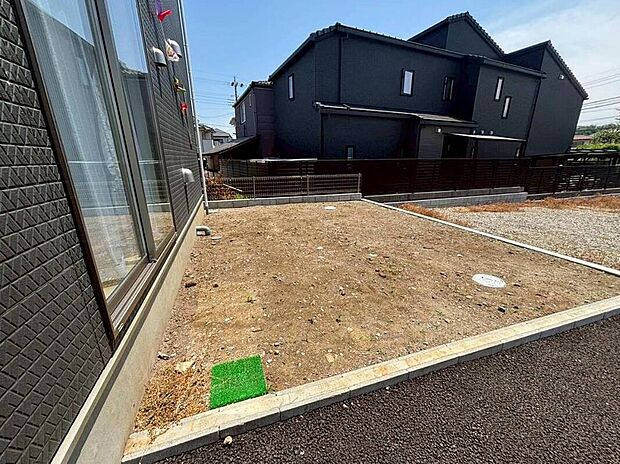 【庭】周辺は静かで落ち着いた住環境です♪
確かな住宅性能と暮らしを彩る充実の設備。快適な新生活がスタートできます。ぜひあなたの目で、現地をお確かめください♪