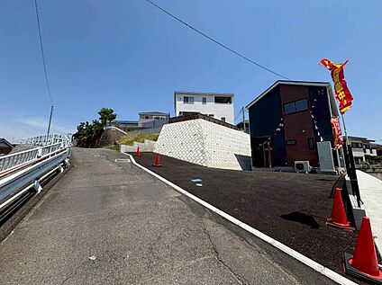  前面道路含む現地写真