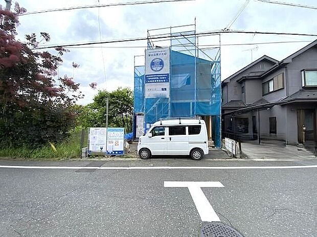 【駐車場】賃貸暮らしで気を使っていた「狭さ」や「騒音」とはもうおさらば！子育てのしやすさ、生活のしやすさを考えた新築マイホームを一緒に探してみませんか？