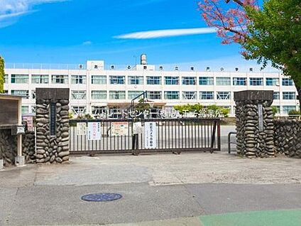あきる野市立増戸小学校 1000m(徒歩13分)