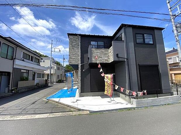 【分譲済街並み写真】休日にご家族揃ってご見学はいかがでしょうか♪実際の現地を見てみると図面などではわからない、新たな発見もありますのでまずはお気軽にお問い合わせください♪♪