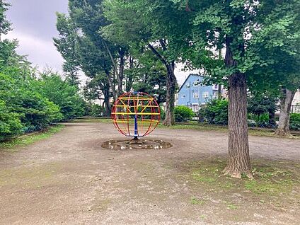 高稲荷公園 徒歩170m