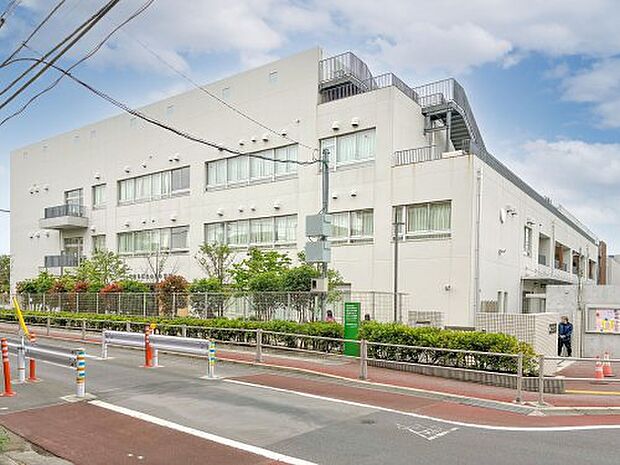 世田谷区立山野小学校