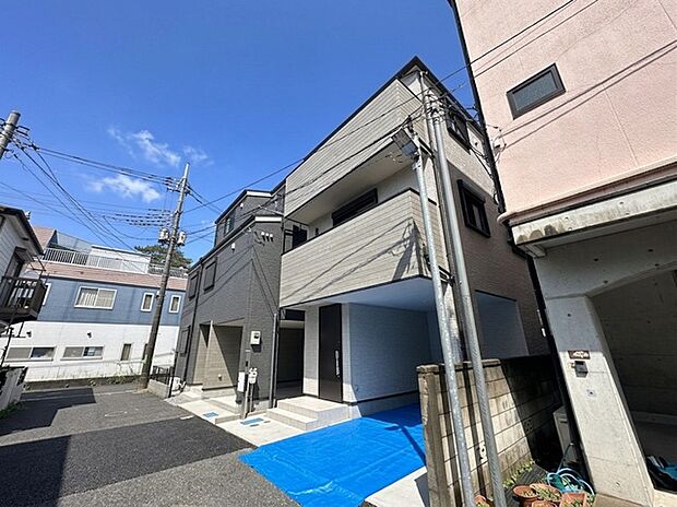 【現地前面道路】現地までのアプローチをしっかりとご説明させて頂きます。お車と徒歩のアプローチをご一緒しますので、なんなりとご質問下さい♪
