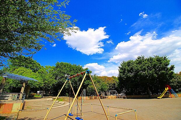 下田町四丁目公園(約500m)