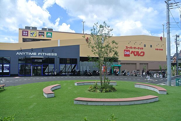 ベルクフォルテ横浜川和町店(約500m)