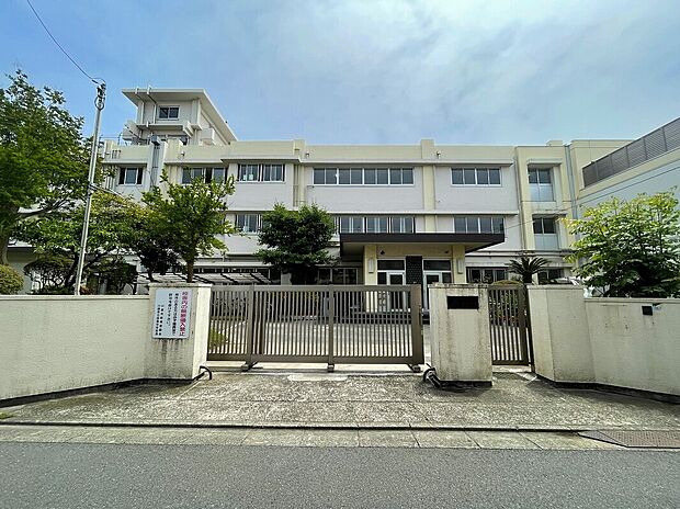 川崎市立田島中学校(約1,020m)