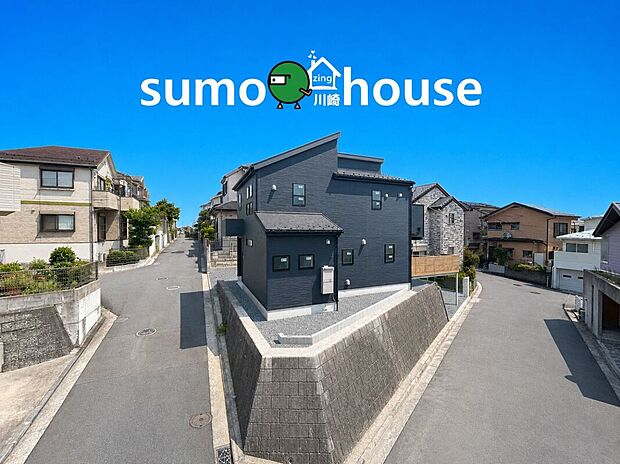 【現地外観写真】高台の開放感と存在感を兼ね備えた、モダンな外観デザイン(本画像はCGで作成しており、エクステリア等はCGによるイメージです。全て有償で販売価格に含まれません。)