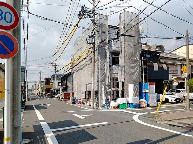 開放感のある角地に位置する物件です!実際の広さや周辺環境を、ぜひ現地でご確認ください♪