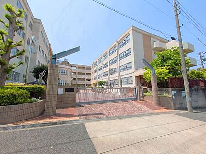 名古屋市立左京山中学校 800m(徒歩10分)