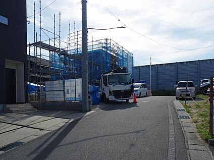 前面道路含む現地写真