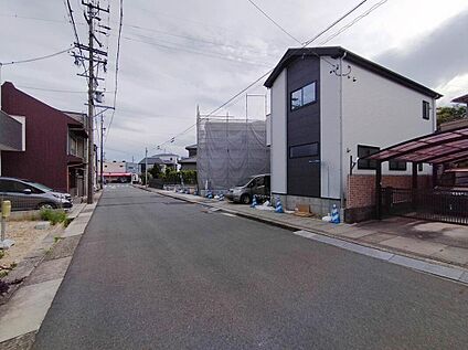 前面道路含む現地写真