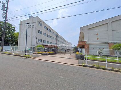 名古屋市立植田小学校 1400m (徒歩18分)