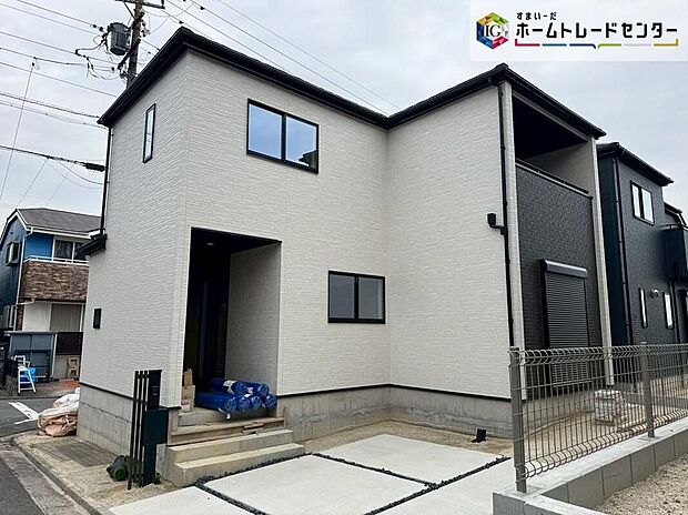 【現地外観写真】1号棟堂々完成いたしました!ぜひ現地にて、実際の建物・街並み・陽当たり等ご確認下さい♪お気軽にお問い合わせください☆