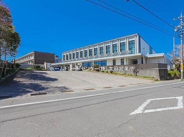 半田市立半田中学校(約2,500m)