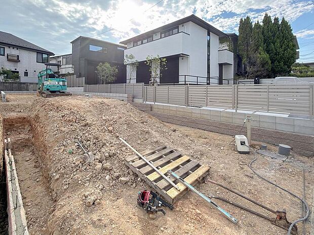【現地写真】住宅の構造や設備仕様・完成イメージなどのご質問はいつでもお気軽にお問い合わせ下さいませ☆資料もお送りいたします♪