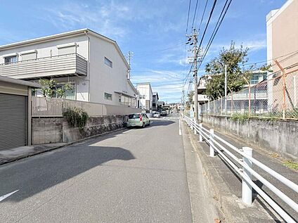 前面道路含む現地写真