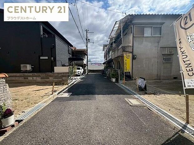 (2026年2月1日撮影)
見通しの良いまっすぐな前面道路
交通量も多くはなさそうです