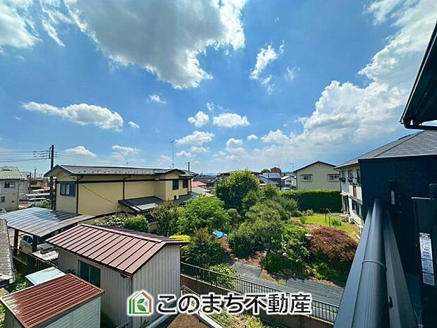 お庭が広いので、陽当り・解放感◎になっております！ 