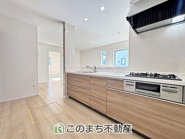 人気の対面式キッチン☆料理をしながらご家族とコミュニケーションが取れます♪