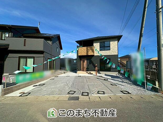 お車並列３台分ご用意しております♪ 