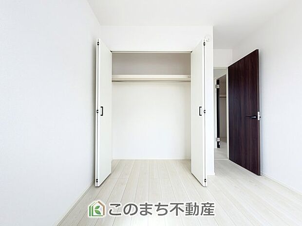 【収納】各居室に収納付で住みやすさにこだわっています♪ 