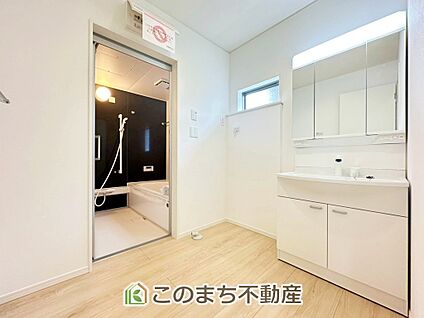 独立洗面台