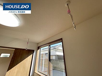 1号棟　室内物干し