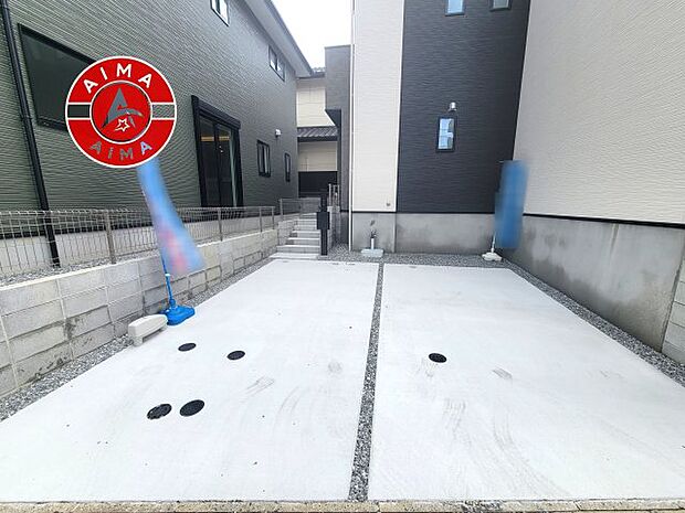 【外観】広々した駐車場になります。